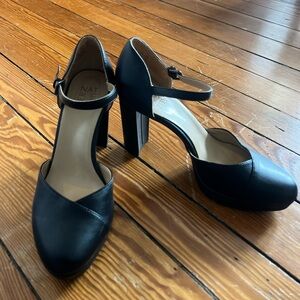 Naturalizer Block Heels Closed Toe